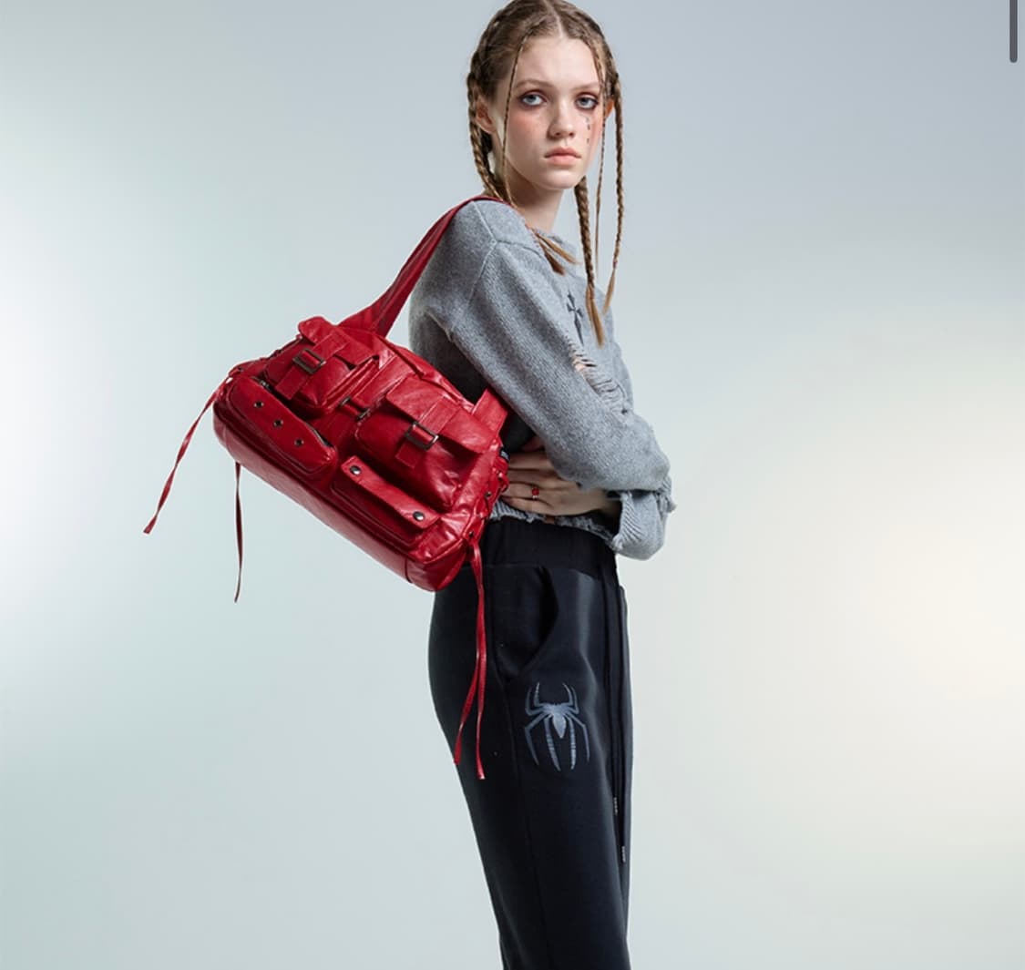 러브이즈트루 숄더백 / 실사 상품이미지5