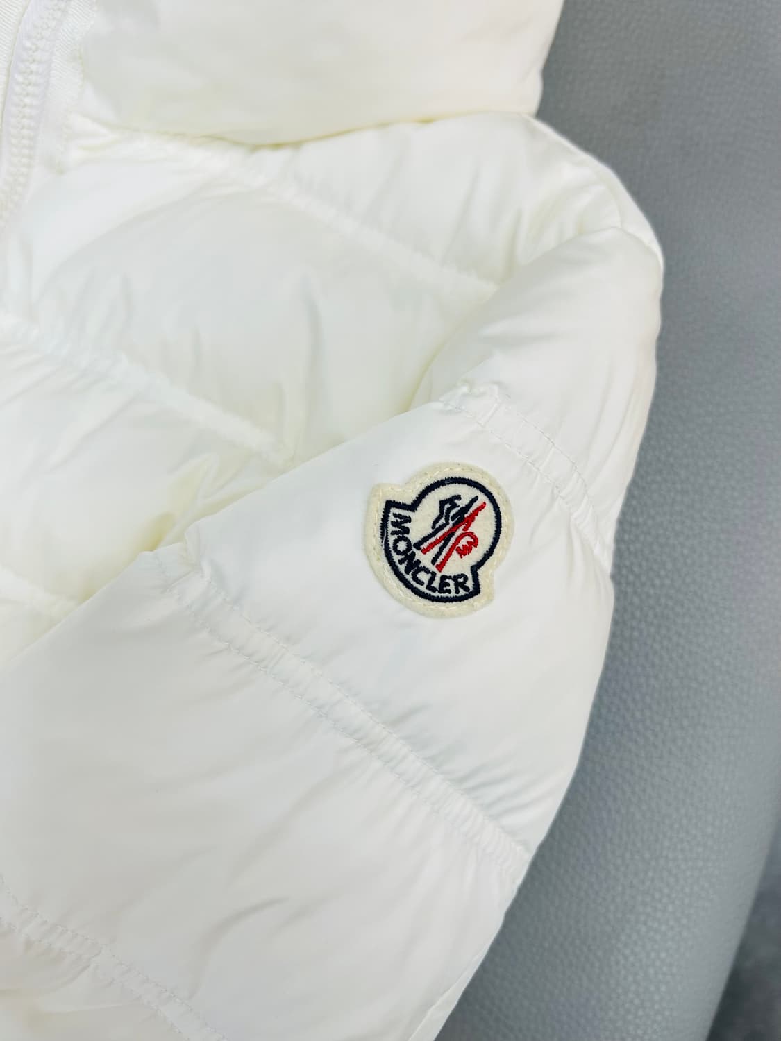 몽클레어 악상떼르(Accenteur)화이트 롱패딩(1) 상품이미지6
