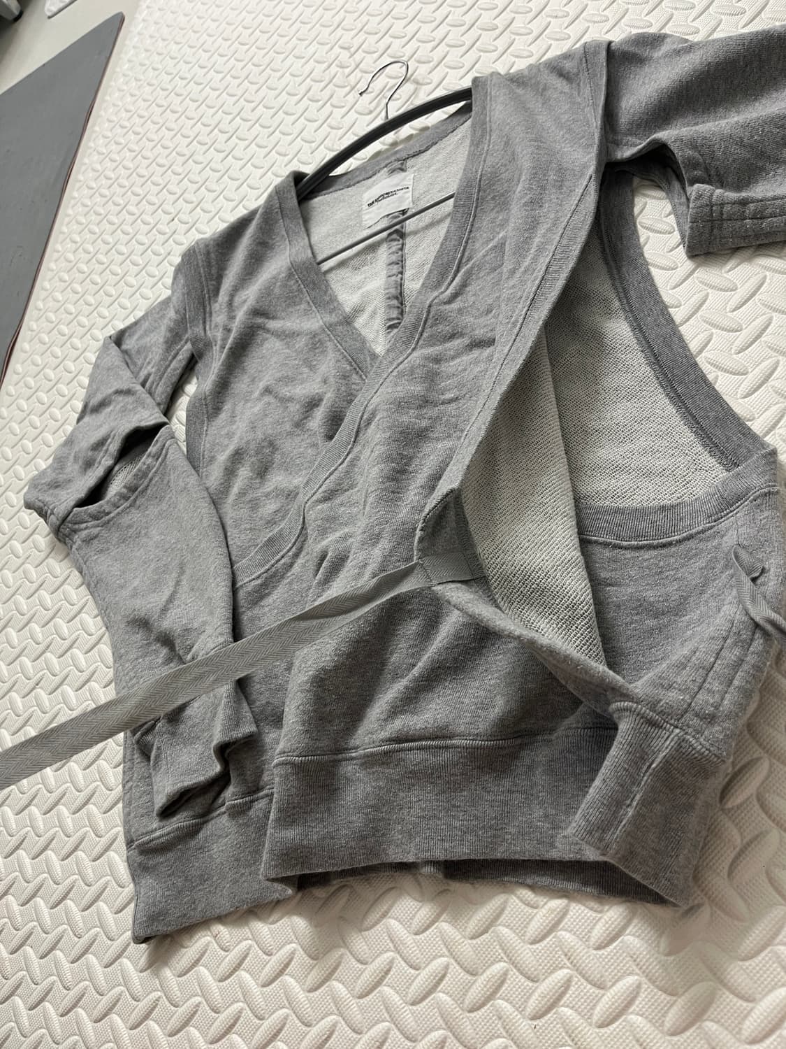 더솔로이스트 랩 레이어드 맨투맨 상품이미지2