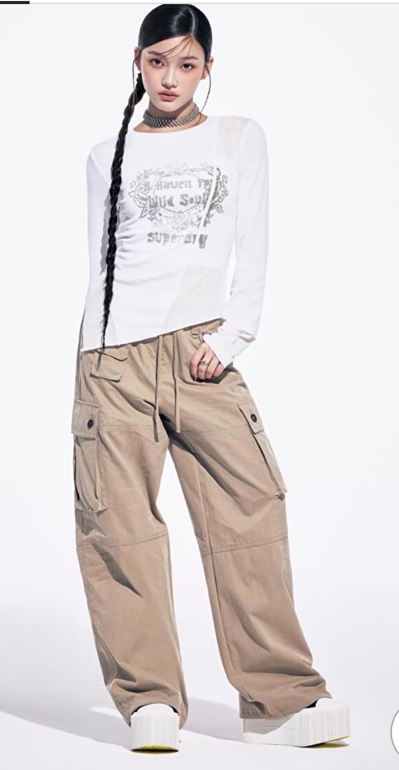 (아일릿 이로하 착용) W CARGO WIDE PANTS D/BEIGE 상품이미지1