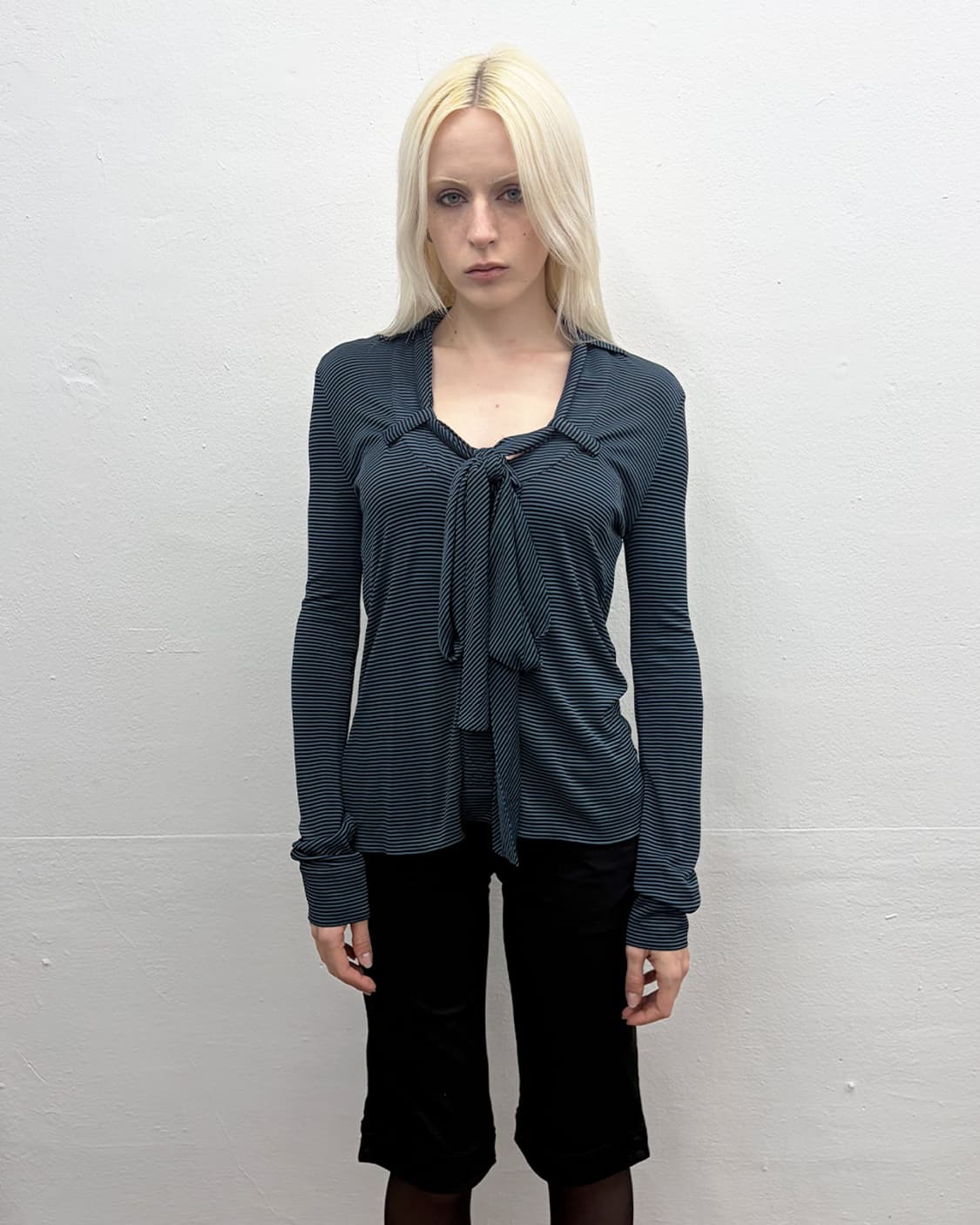 발렌시아가 2002S/S 스트라이프 타이 넥 탑 상품이미지1