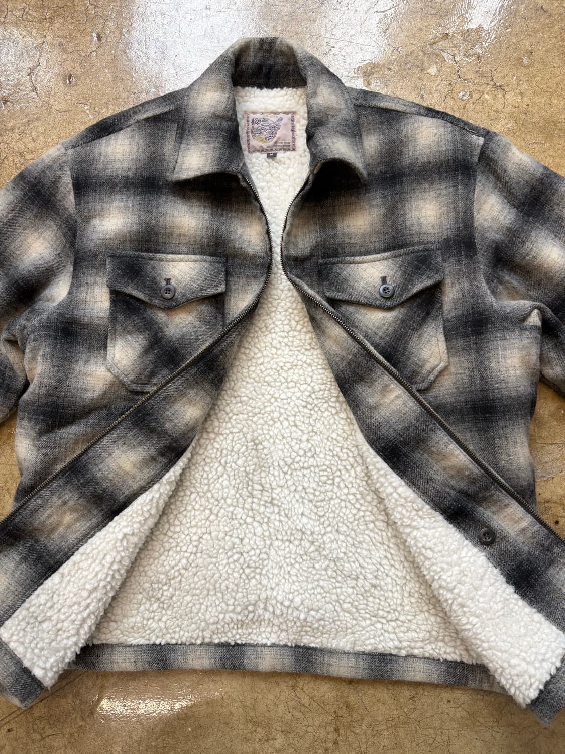 옴브레 체크 헤비 양털 카라 자켓 상품이미지3