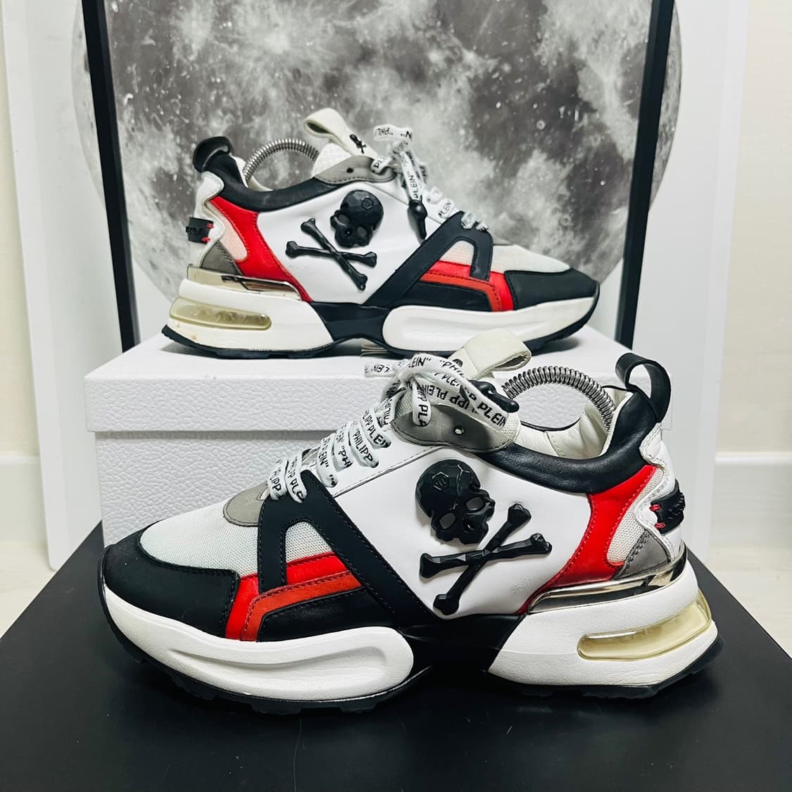 정품 39) 필립 플레인 스컬 로고 스니커즈 250~255 상품이미지1