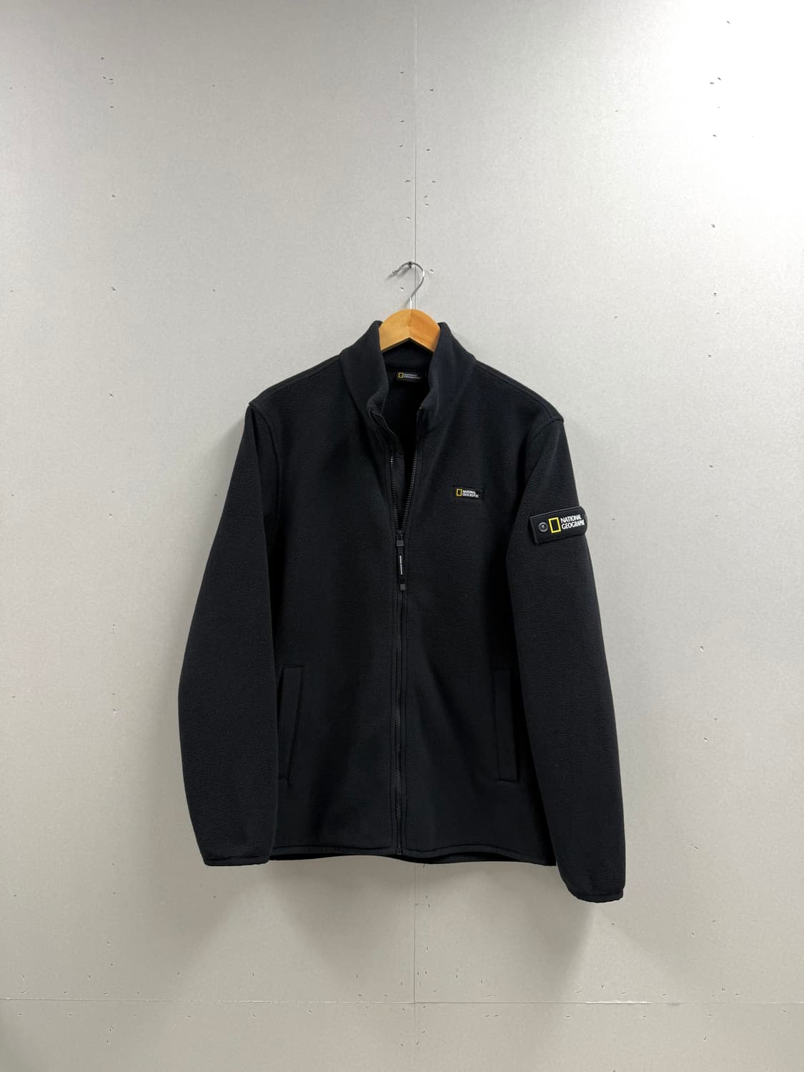 남성 100 L / 내셔널지오그래픽 와펜 후리스 집업 블랙 상품이미지1