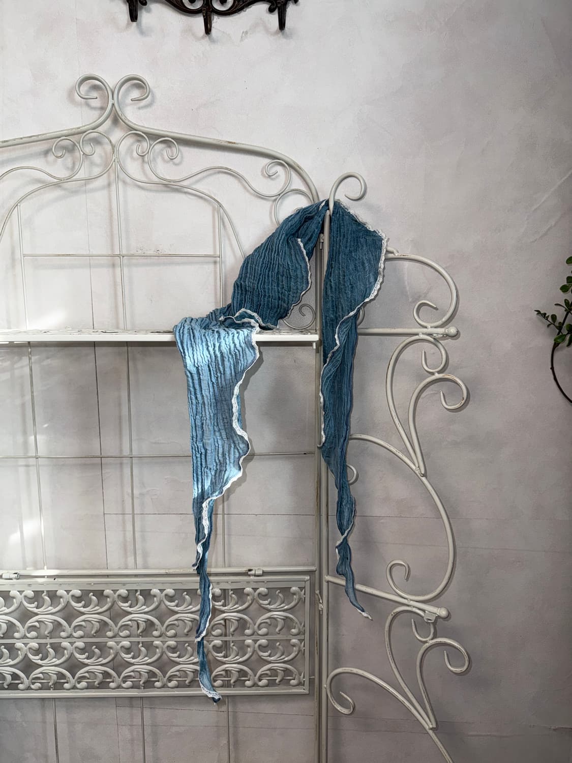 Mute blue lace scarf 상품이미지1