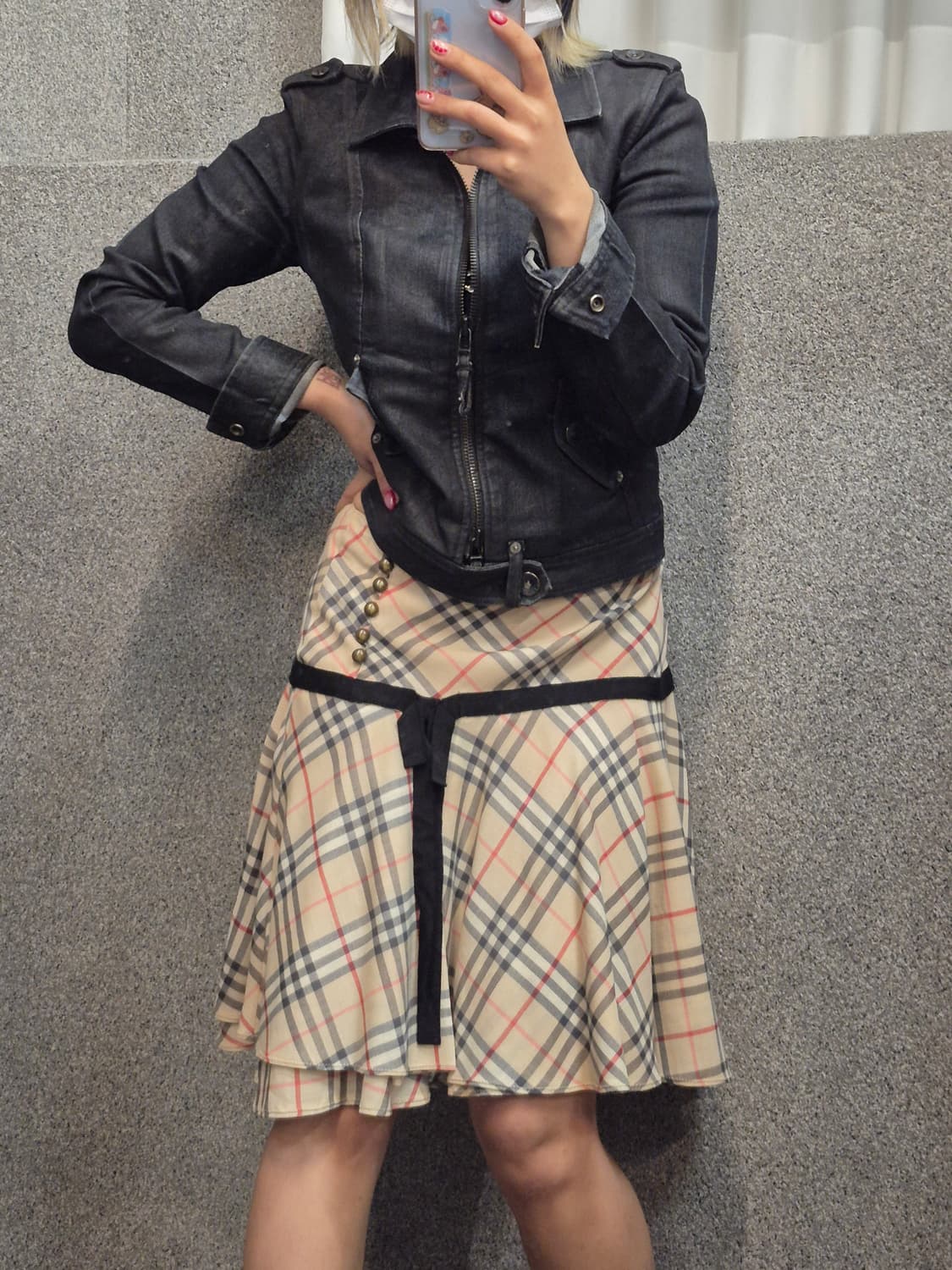 BERBURRY BUTTON RIBOON SKIRT  상품이미지1