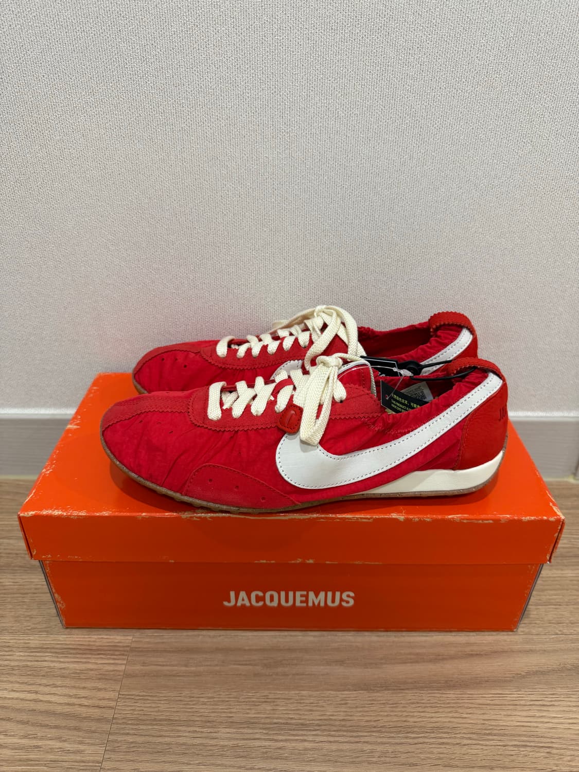 자크뮈스 나이키 W275 상품이미지1