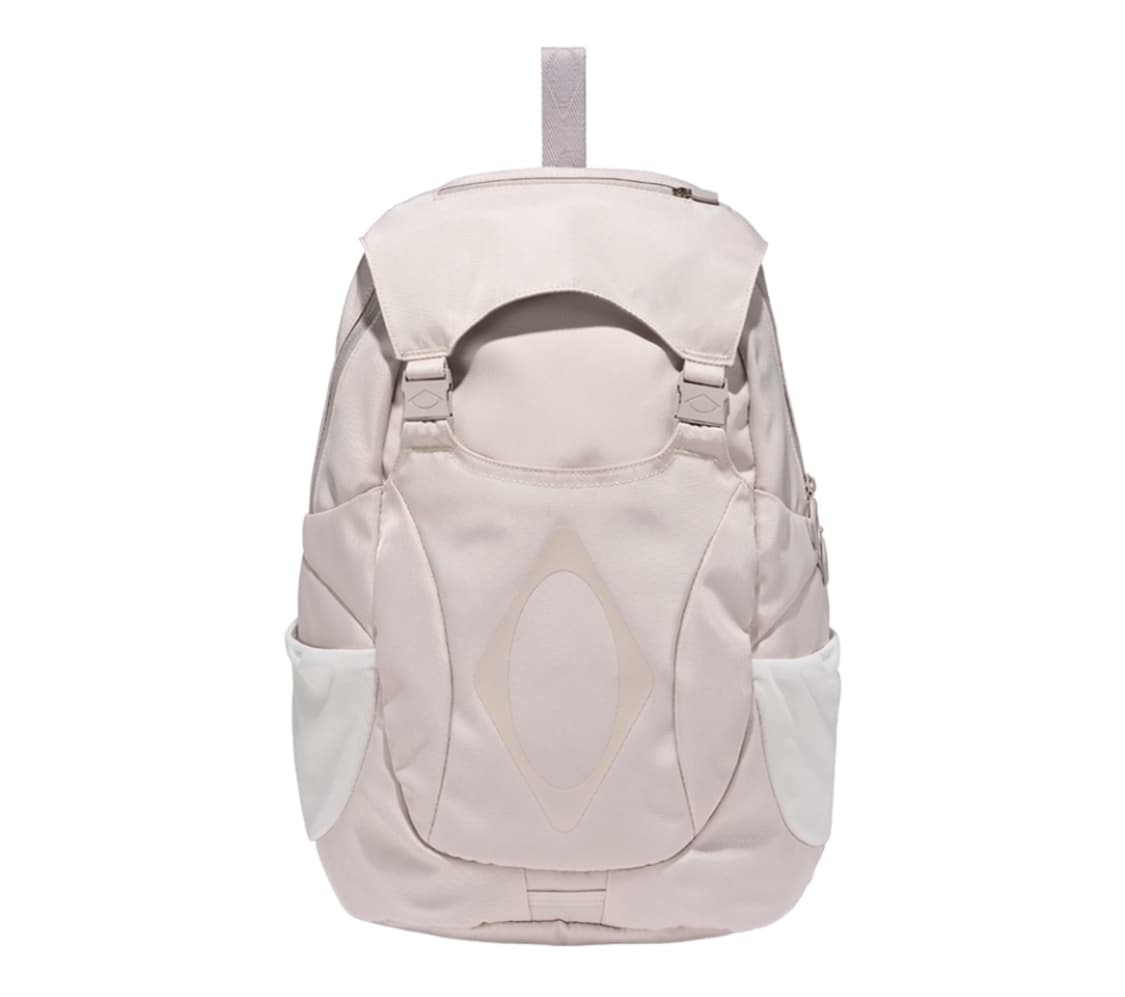 미스치프 버클 플랩 백팩 라이트 베이지 상품이미지1