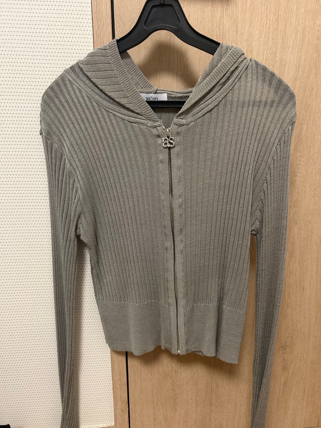 애즈온 나디아 니트 집업 카키 상품이미지1