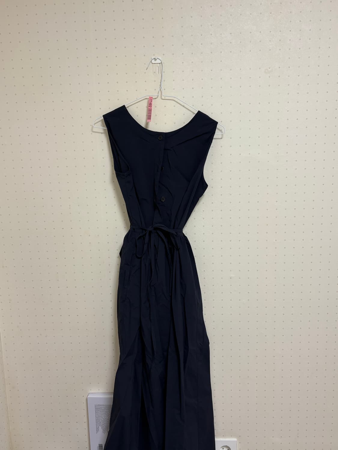 네이더스 네이비 원피스 판매해요/실착1회 상품이미지5