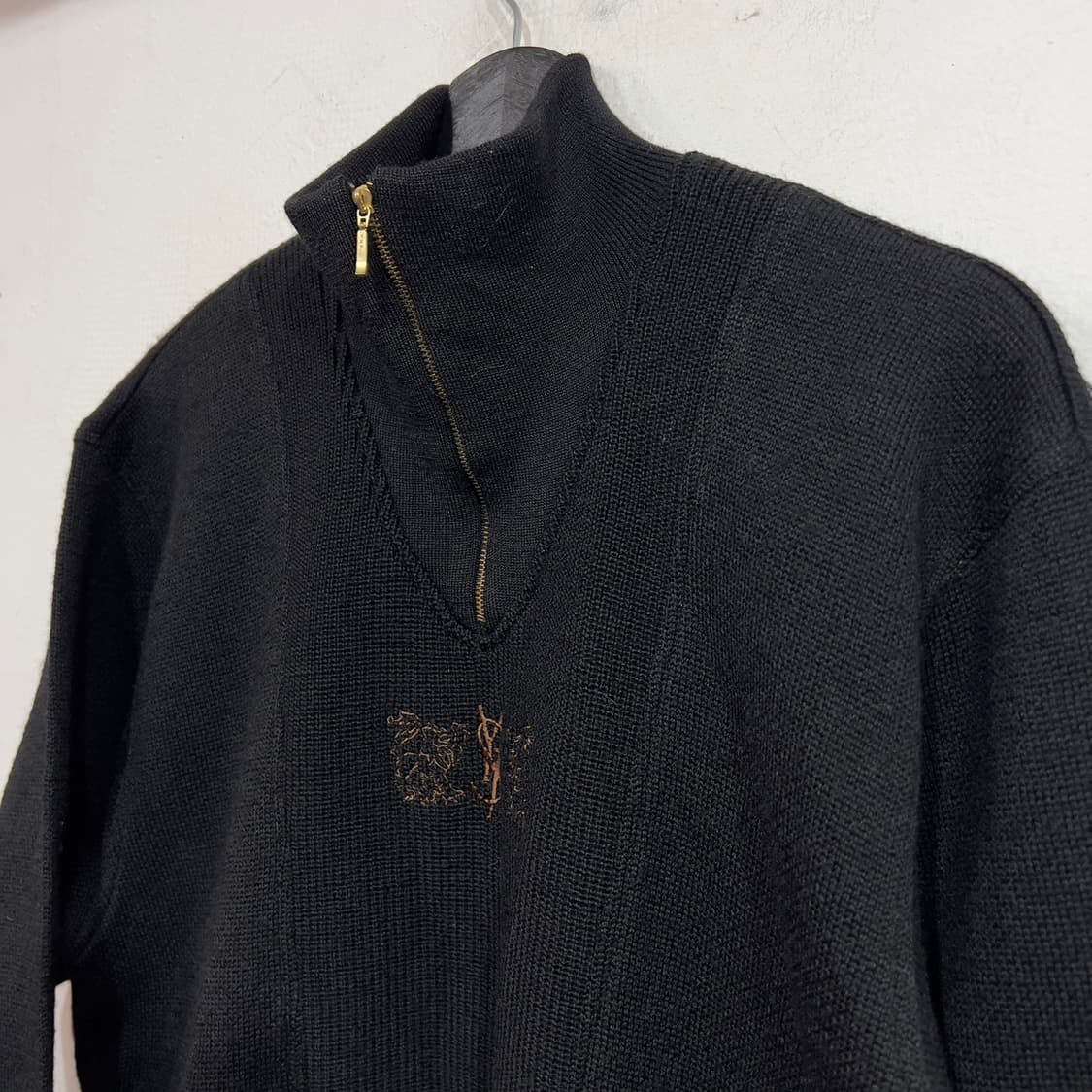 입생로랑 아카이브 반집업 니트 상품이미지4