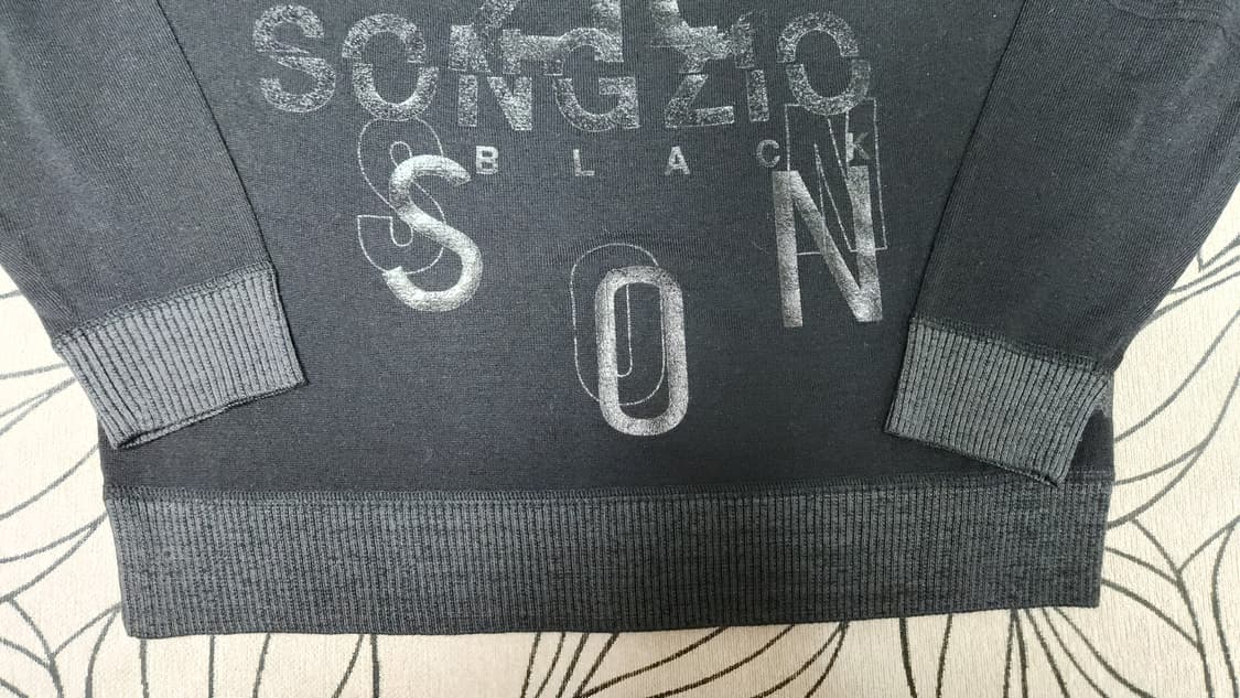 송지오 블랙 레터링 니트 스웨터 새상품 100 상품이미지3