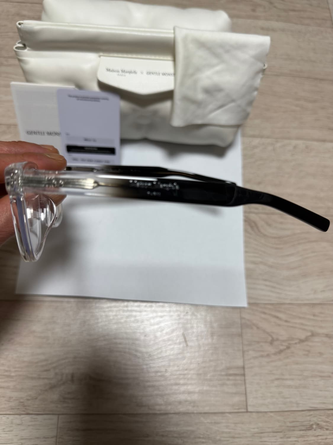 젠틀몬스터x메종마르지엘라 MM117 C1 팝니다. 상품이미지2