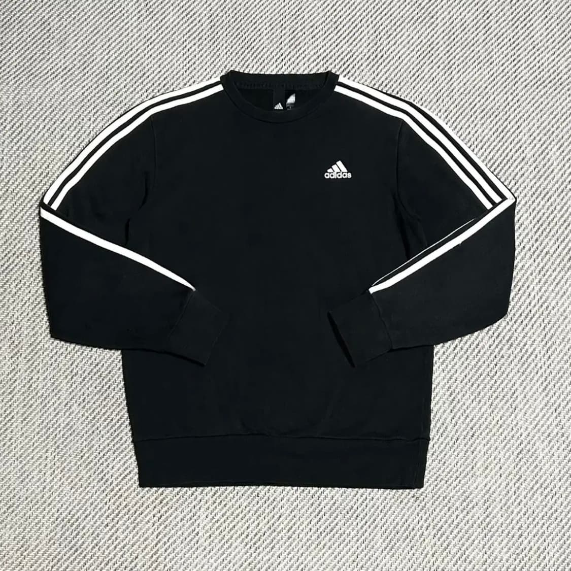 [XL] adidas 아디다스 에센셜 3st 블랙 라운드 맨투맨 상품이미지1