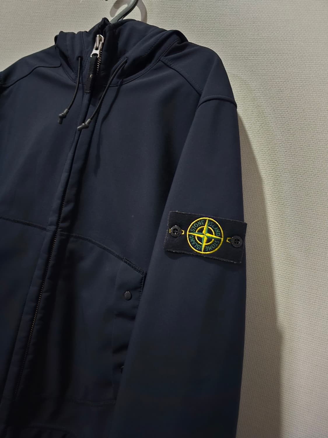 정품 스톤아일랜드 소프트 쉘 후드 자켓 95 / M 상품이미지2