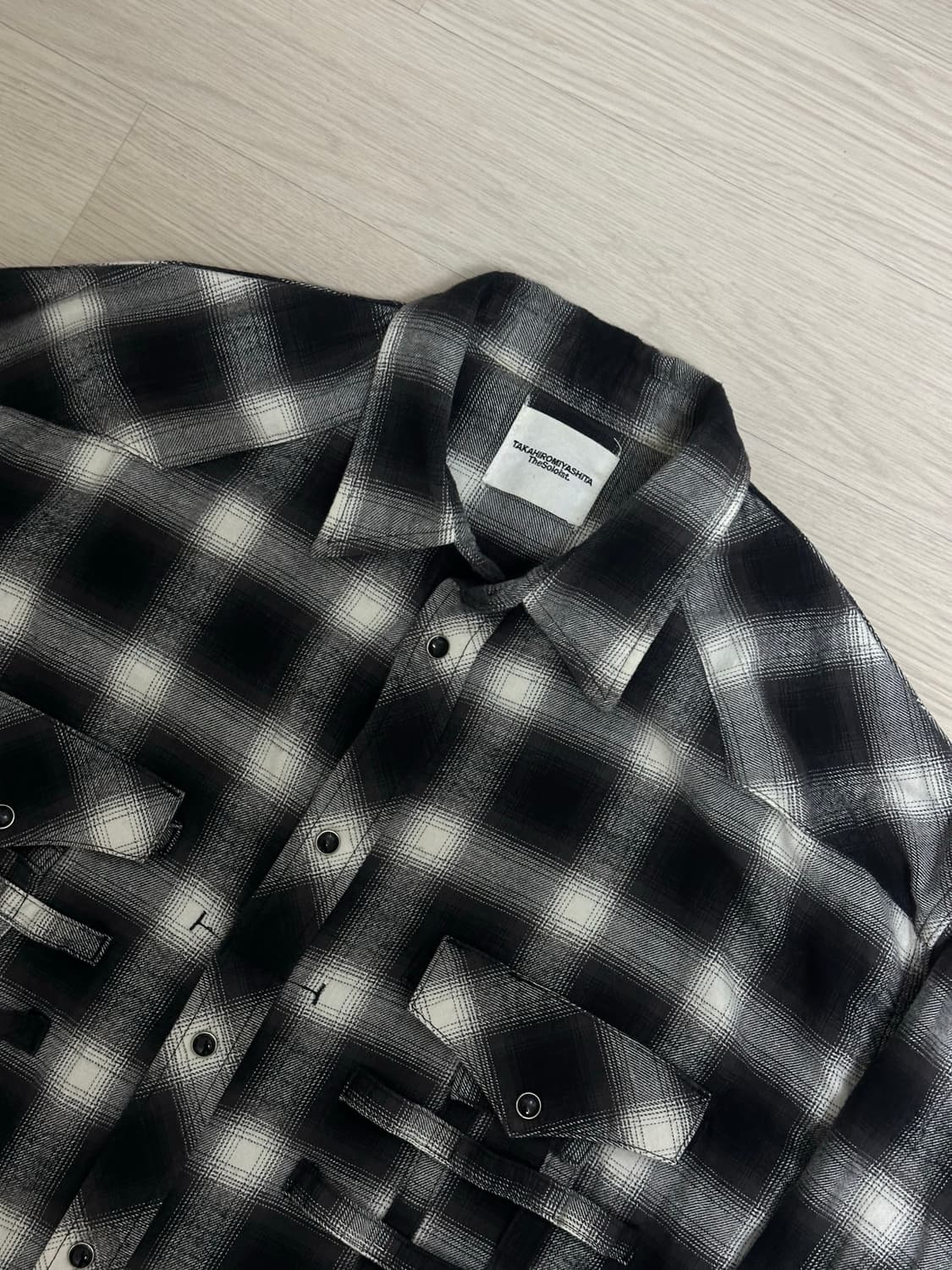 the soloist 더 솔로이스트 본디지 옴브레 셔츠 상품이미지4