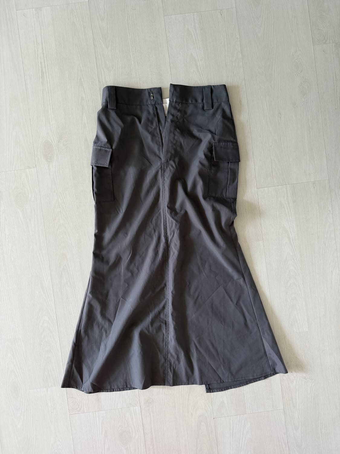 오도어 차콜 롱스커트 상품이미지1