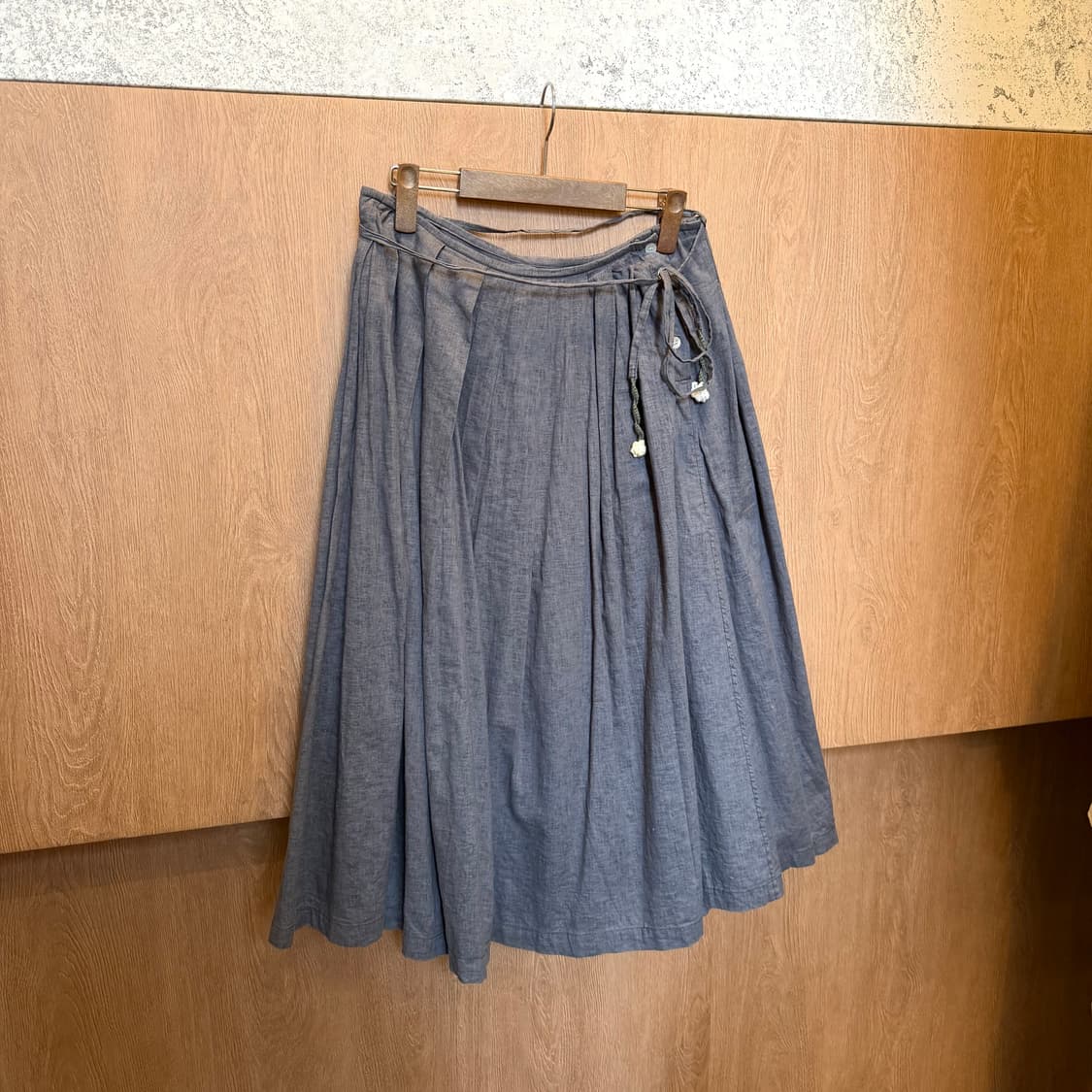 빈티지 롱 스커트 허리 타이 스트랩 디테일 A라인 그레이 상품이미지1