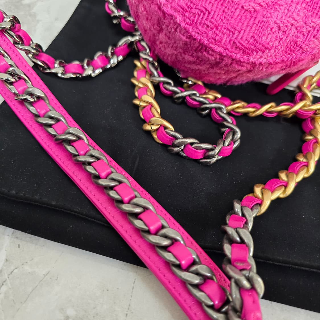 샤넬 19 트위드 탬버린백 동그리백 판매 상품이미지4