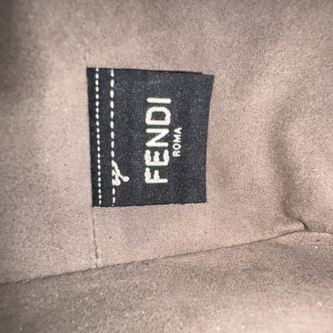 펜디 몬트레조 버킷백 FF 레더 스몰 상품이미지8