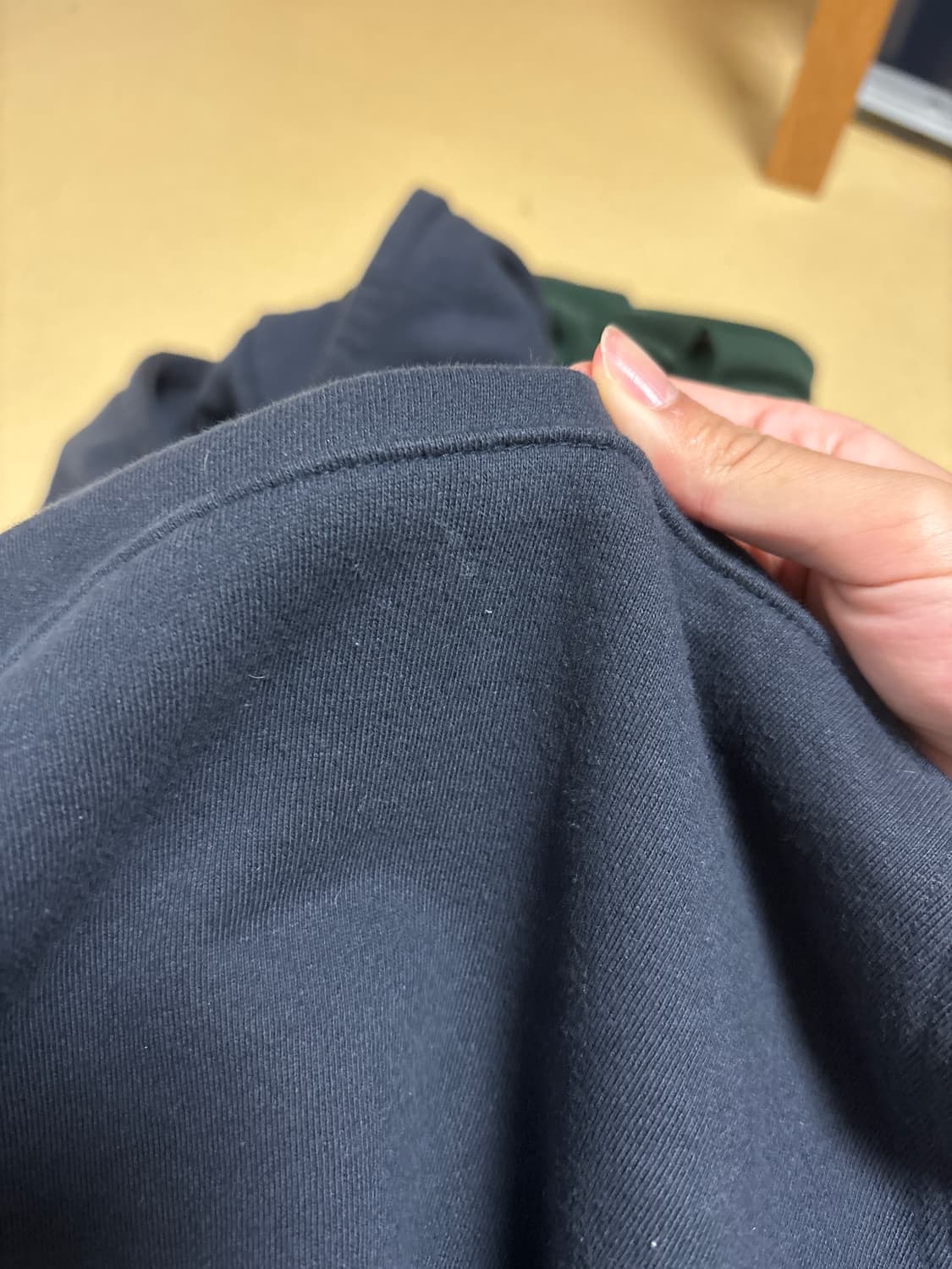 오버핏 그래피티 로고 후디-네이비 상품이미지2