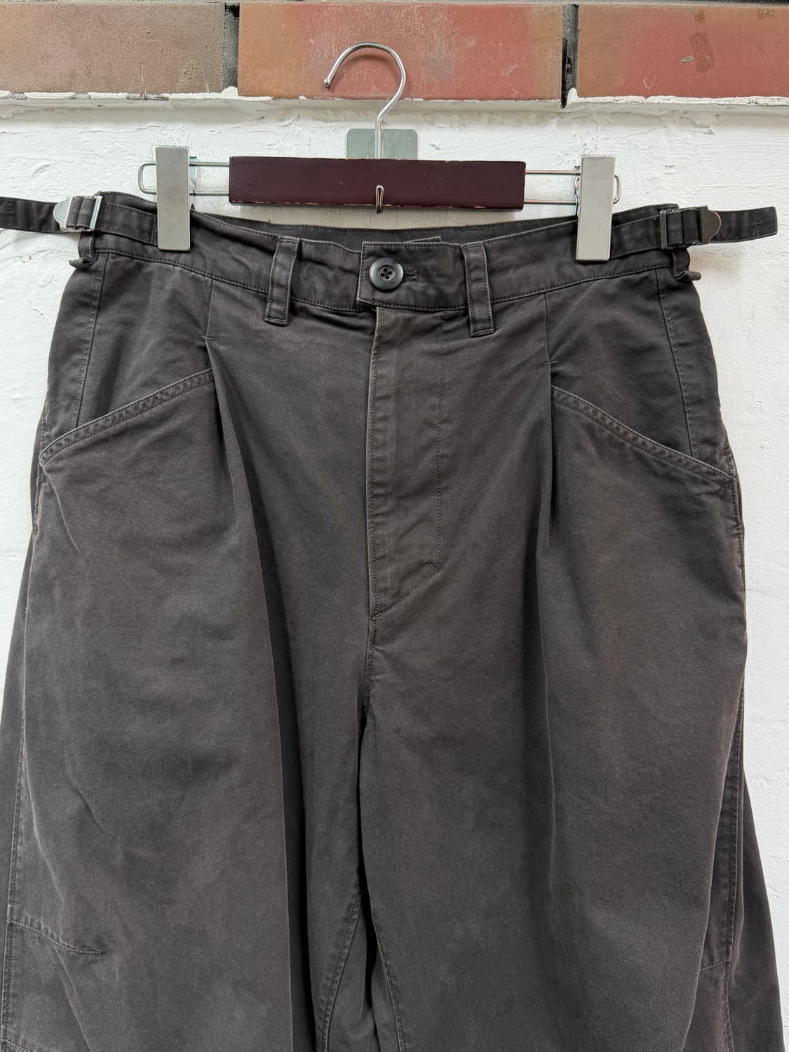 POLYTERU 폴리테루 쓰리다트 치노팬츠 차콜 1 상품이미지2