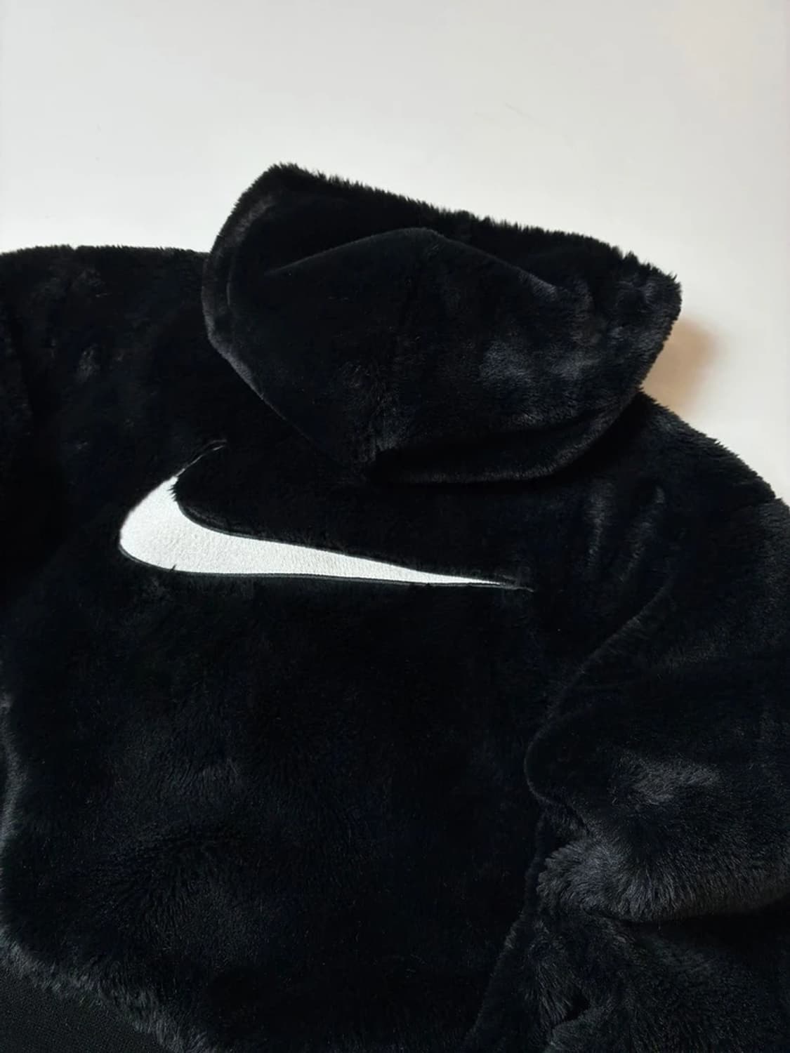 나이키 22FW 에센셜 페이크 퍼 빅로고 후디 집업 PN8658 상품이미지2