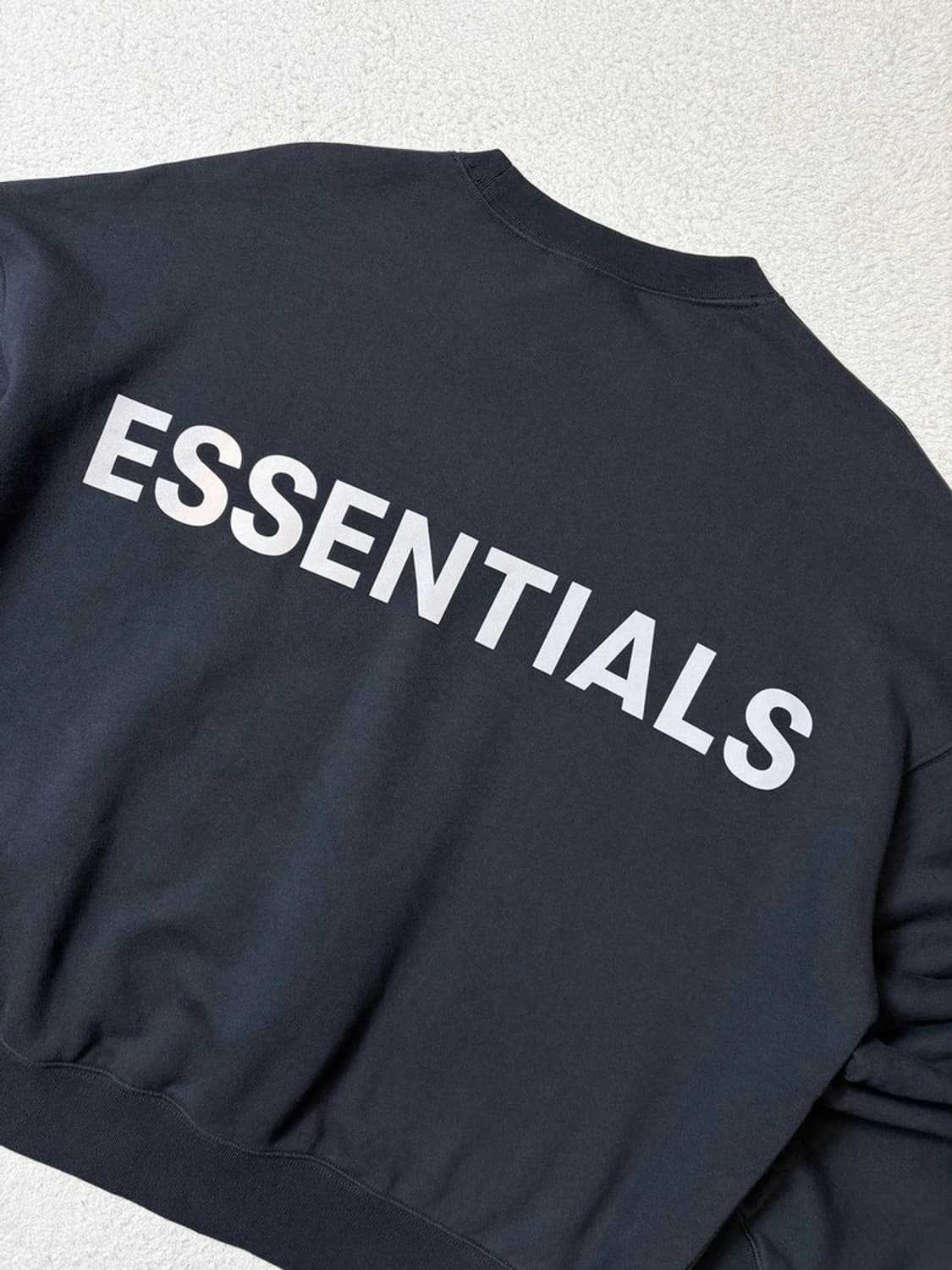 에센셜 피어오브갓 리플렉티브 백로고 맨투맨 PN6476 상품이미지2