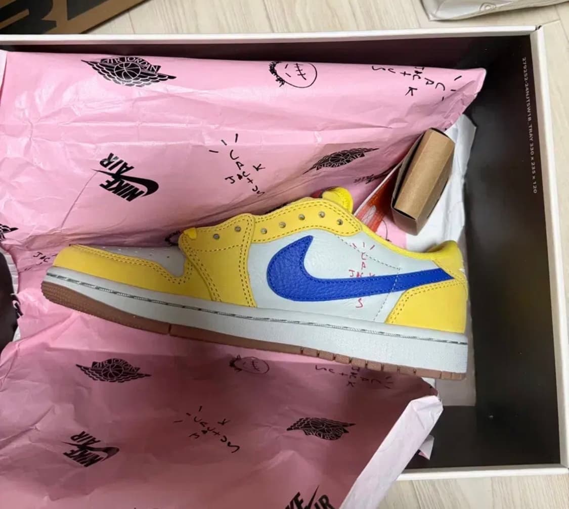 나이키 조던 로우 트래비스스캇 카나리 250 새상품  상품이미지2