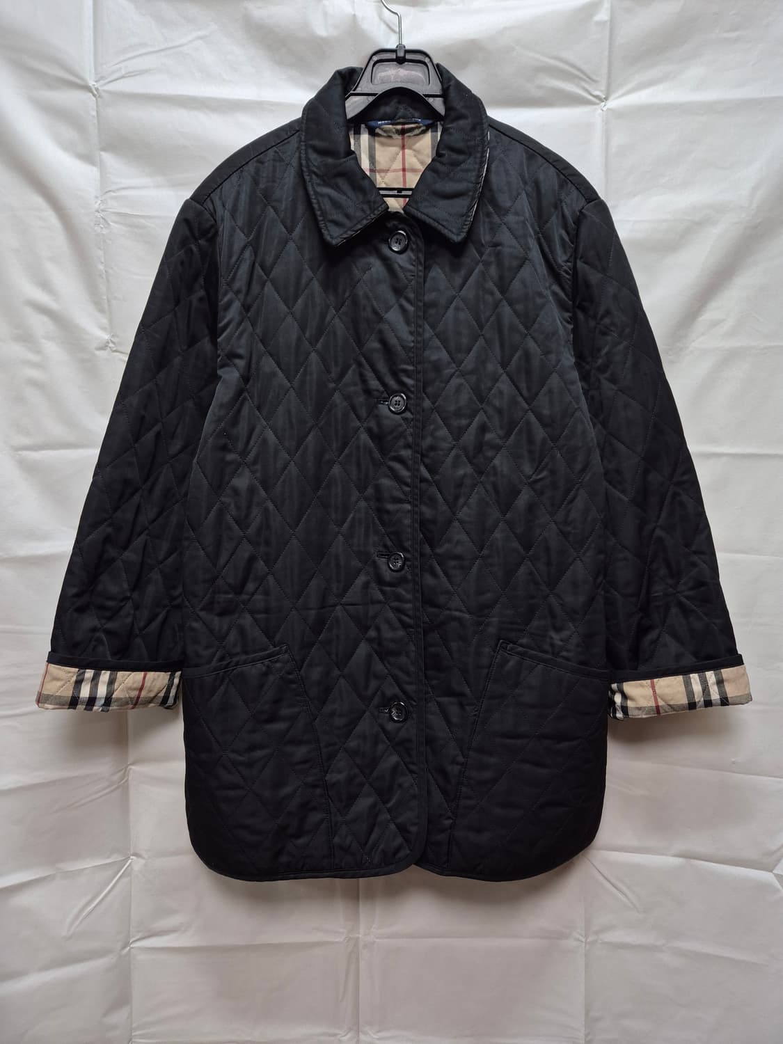버버리 퀼팅 자켓  상품이미지1