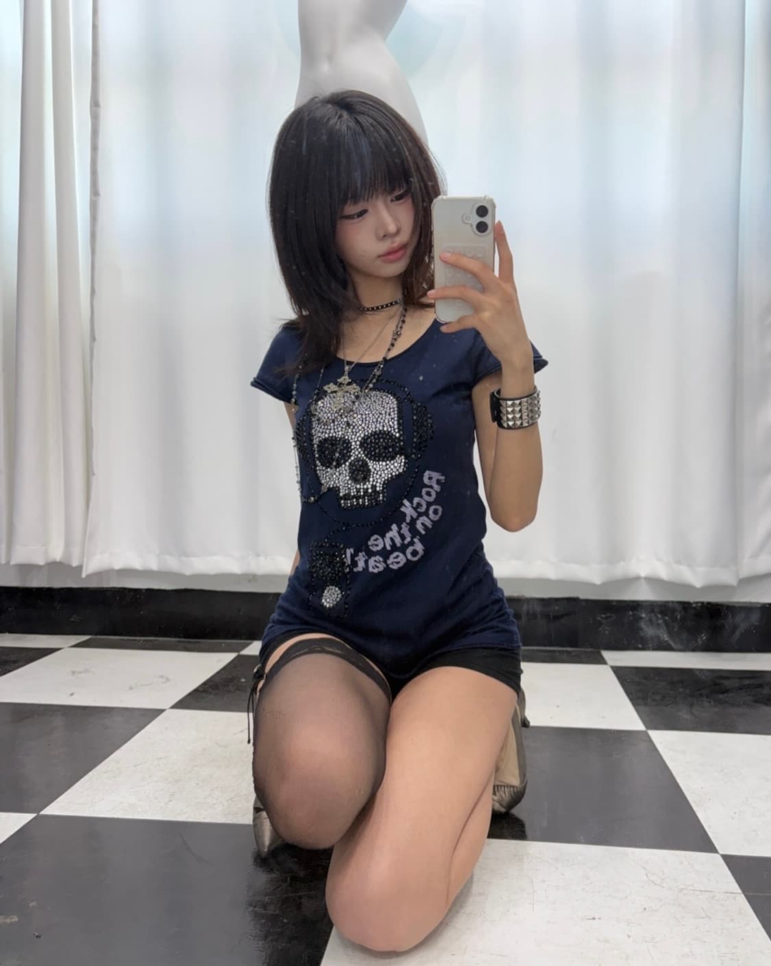 🎸네이비 스컬 비즈 디테일 티셔츠🎸 상품이미지2