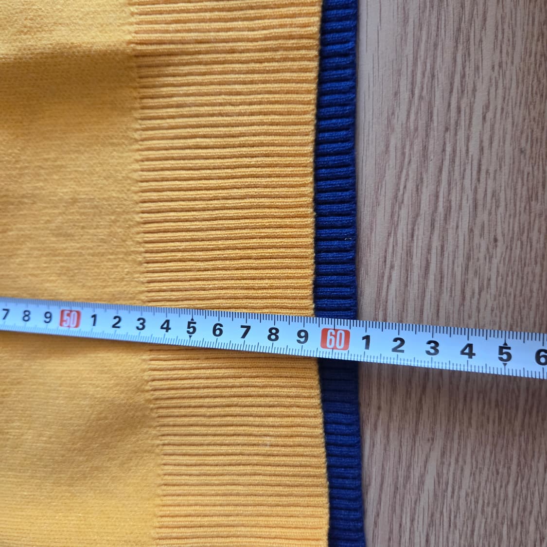 베네통 옐로우/네이비 컬러 니트 105 상품이미지8