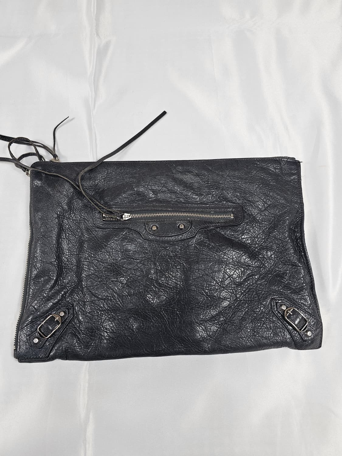 발렌시아가클레식모터클러치 상품이미지1