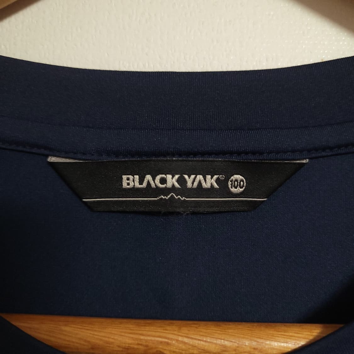 (100) BLACKYAK 블랙야크 네이비 기능성 반팔 티셔츠 상품이미지2