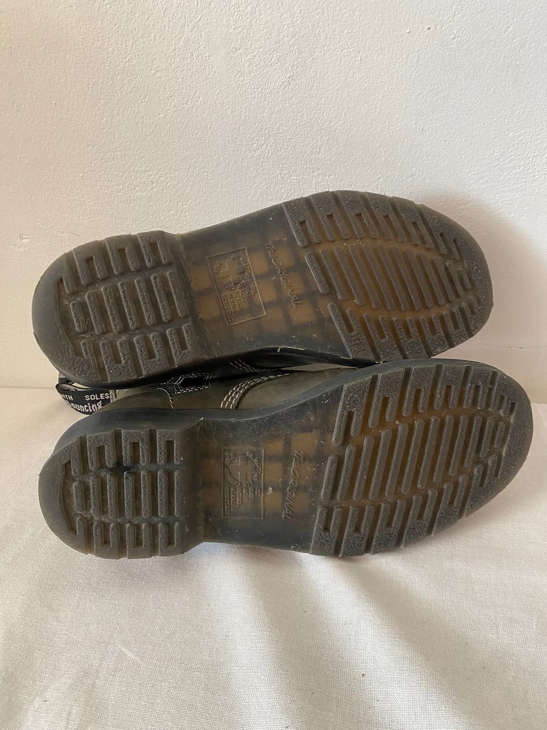 닥터마틴 1460 카키집업 상품이미지8