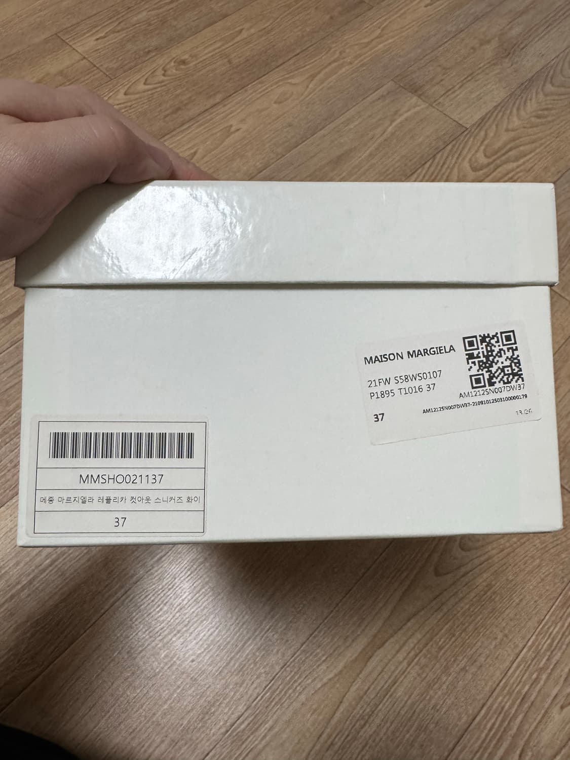 [37] 메종마르지엘라 독일군 컷아웃 뮬 스니커즈 화이트 상품이미지9