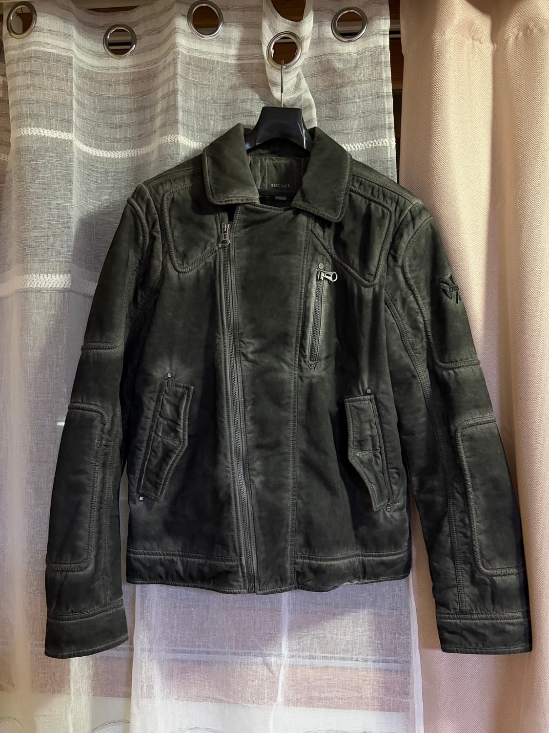 디젤 딥 그레이 숄더 로고 워싱 코튼 바이커 자켓 상품이미지1