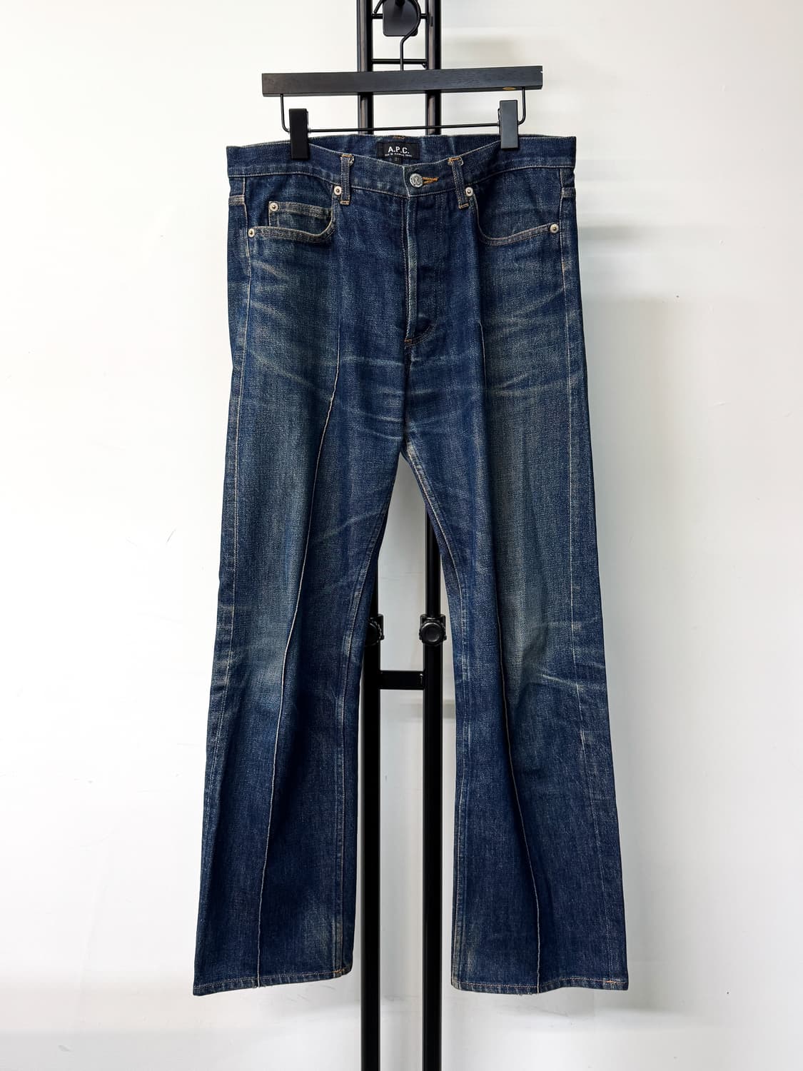 아페쎄 센터 심 데님 팬츠 상품이미지1