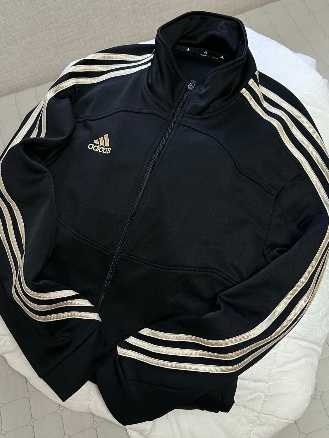 아디다스 검금 골드 져지 트랙탑 라지 상품이미지1