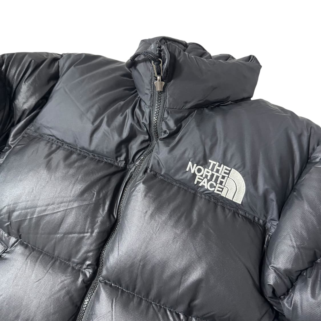 우먼 노스페이스 블랙 중앙로고 눕시 구스다운 패딩 상품이미지2