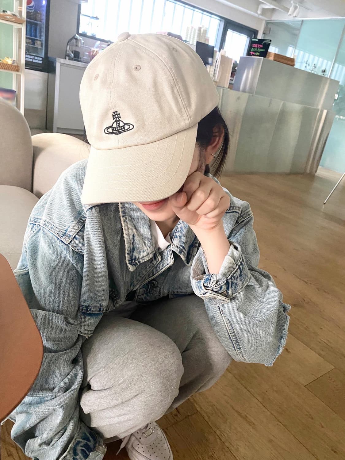 [아이브 레이] 비비안웨스트우드 로고 볼캡 야구모자 베이지 상품이미지1