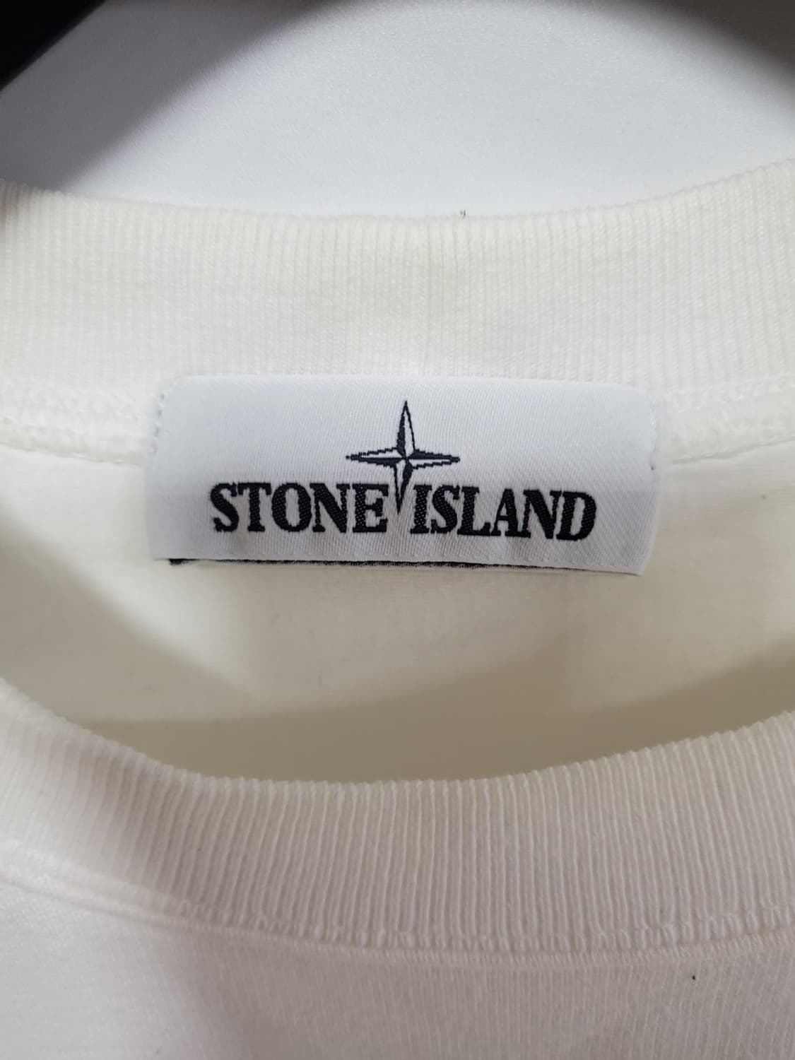 스톤아일랜드 맨투맨 매장판정품 남성 100사이즈  상품이미지6