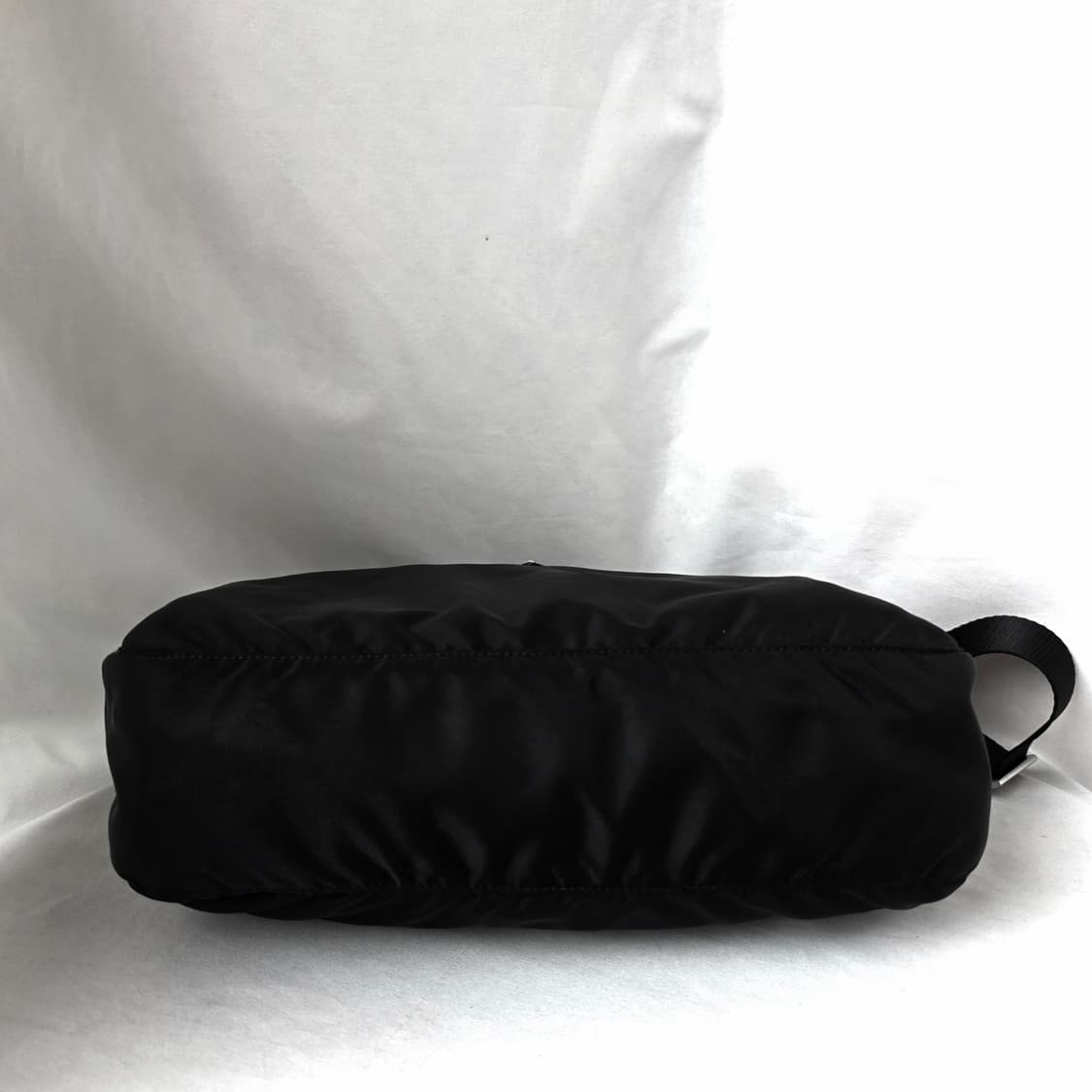 [정품 PRADA] 프라다 사피아노 투지퍼 나일론 크로스백 남녀공용 상품이미지5