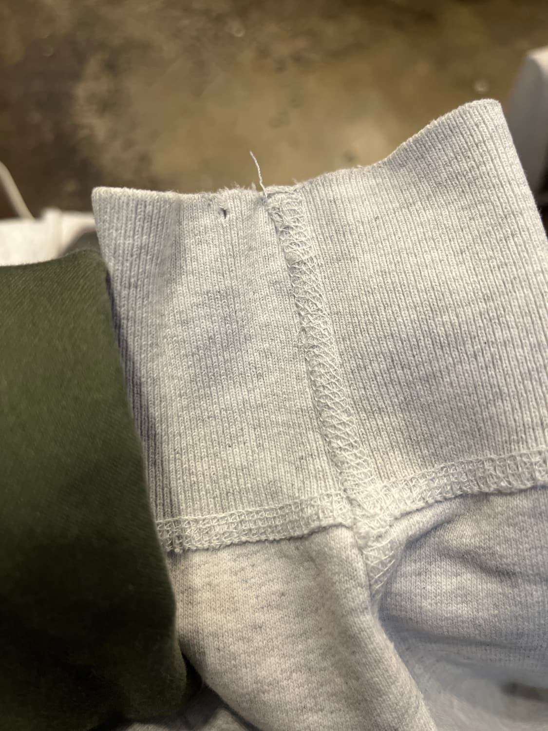 Supreme sequin logo hoodie 슈프림 스팽글 로고 후드 상품이미지4