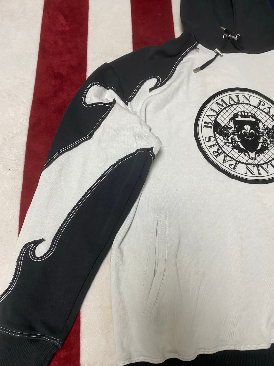 발망 코인 엠블럼 후드티 상품이미지3