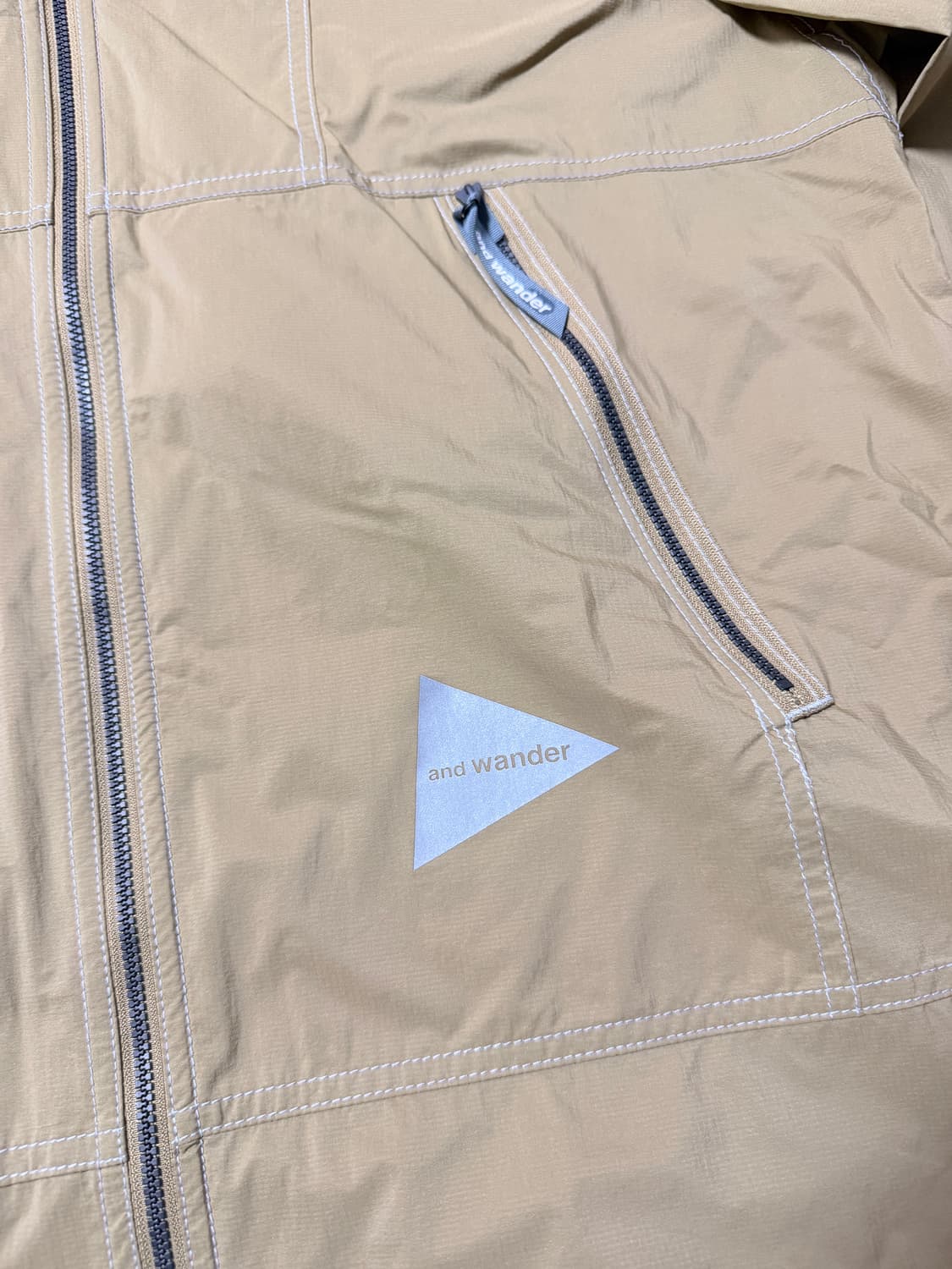 앤드원더 퍼텍스 자켓 옐로우 올리브 상품이미지3