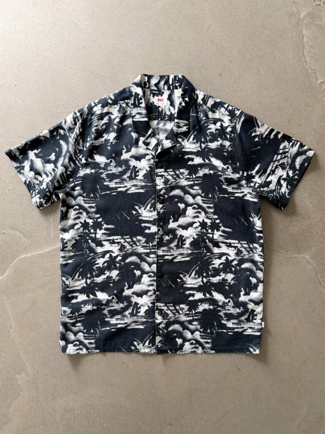 Levi’s Monochrome Hawaiian Shirt 상품이미지2