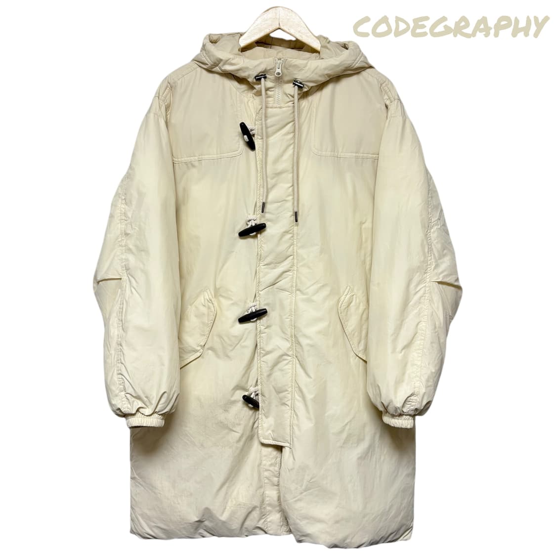 3741 코드그라피 베이지 떡볶이 더플 롱패딩 상품이미지1
