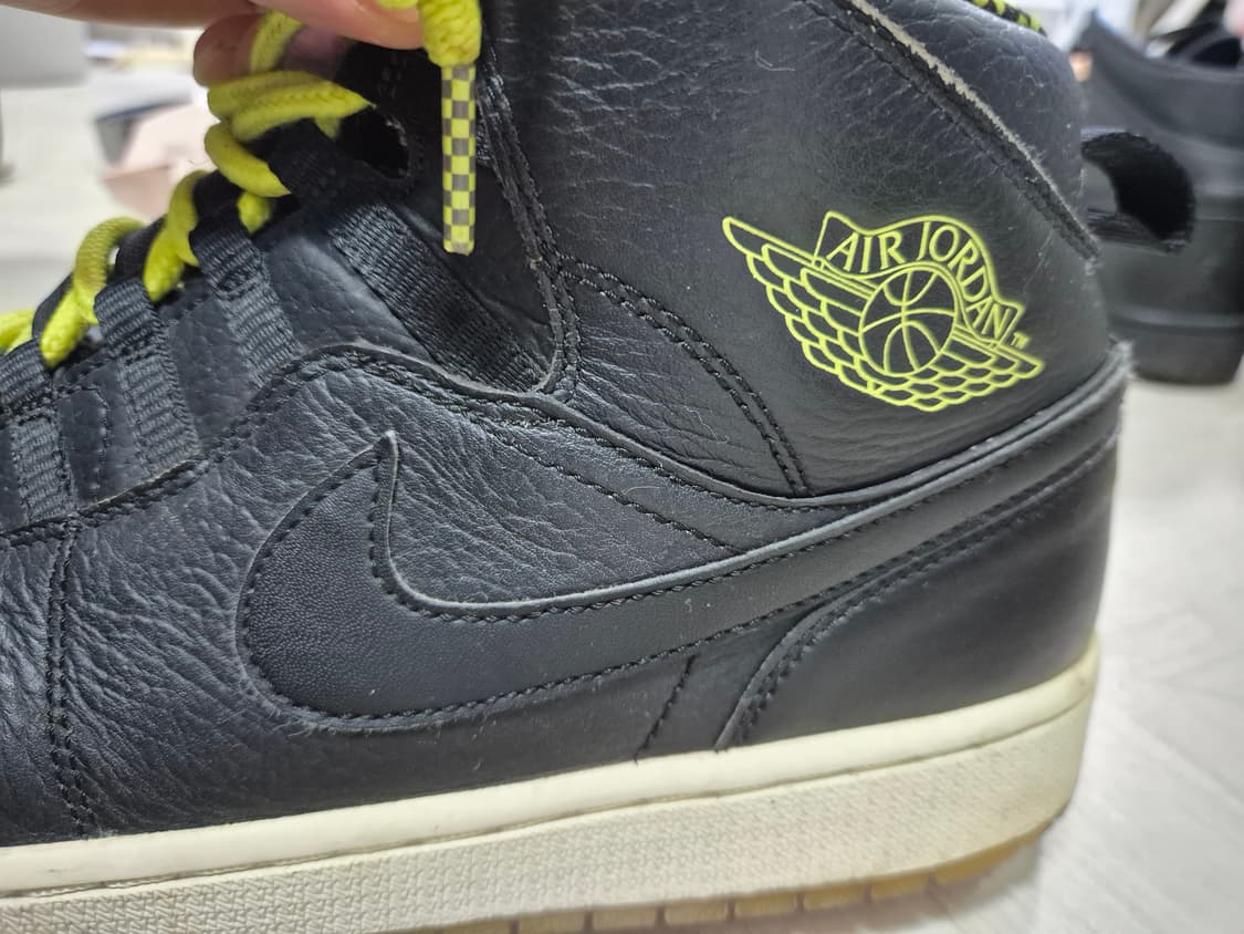정품 나이키 에어조던1 레트로94 블랙베놈 상품이미지4