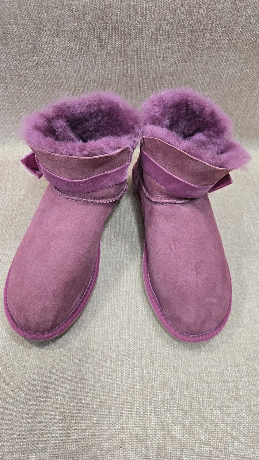 어그 240mm-  오스트레일리아 여자 칼리 브로치 부츠 상품이미지1